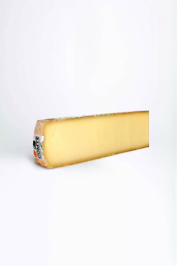 queso Comté está hecho a base de leche cruda de vaca con 24 meses de curación